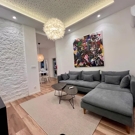 Gorky Urban Bliss Apartment *