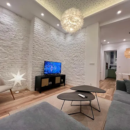 Gorky Urban Bliss Apartment *